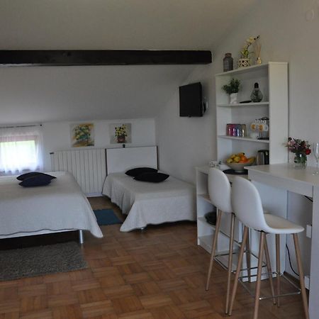 Guest House Most 부젯 외부 사진